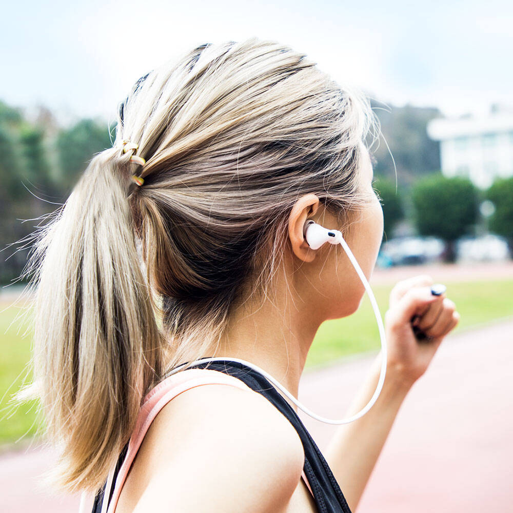 Airpods Pro Kılıf Boyun Askılı Jelly Bean Tasarımlı Lisanslı Switcheasy ColorBuddy Kılıf Airpods Pro Kılıf Boyun Askılı Jelly Bean Tasarımlı Lisanslı Switcheasy ColorBuddy Kılıf